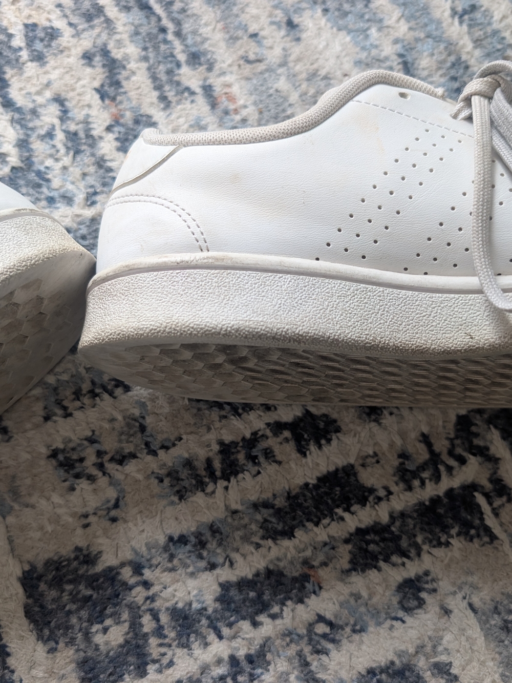 White Low-Top Adidas Sneakers - Picture 9 of 9